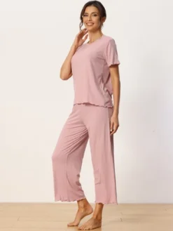 Cheibear Womens Sleepwear Round Neck Soft Knit Short Sleeve Shirt Capri Pajamas Set