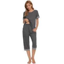 Cheibear Womens Round Neck Pajama Set With Capri Pants Casual Lounge Sleepwear
